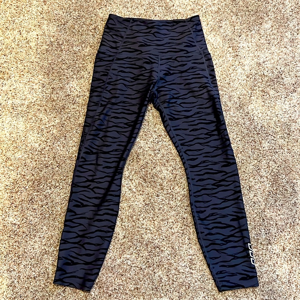 EUC Lorna Jane leggings